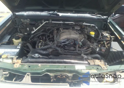 2000 Nissan Frontier 2Wd Xe/Se from USA, damaged, VIN 1N6ED26T4YC345630